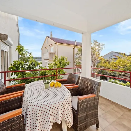 Sea View In Barbat דירה ראב