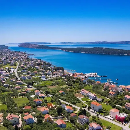 Sea View In Barbat דירה