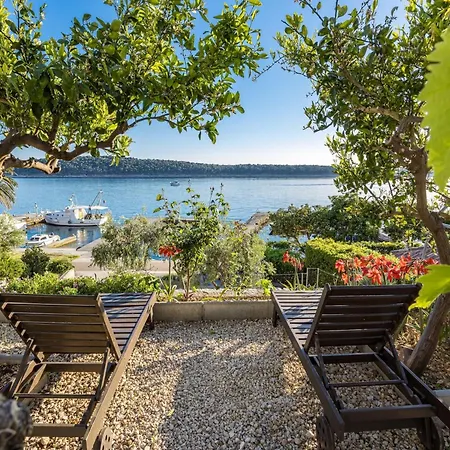 דירה Sea View In Barbat ראב